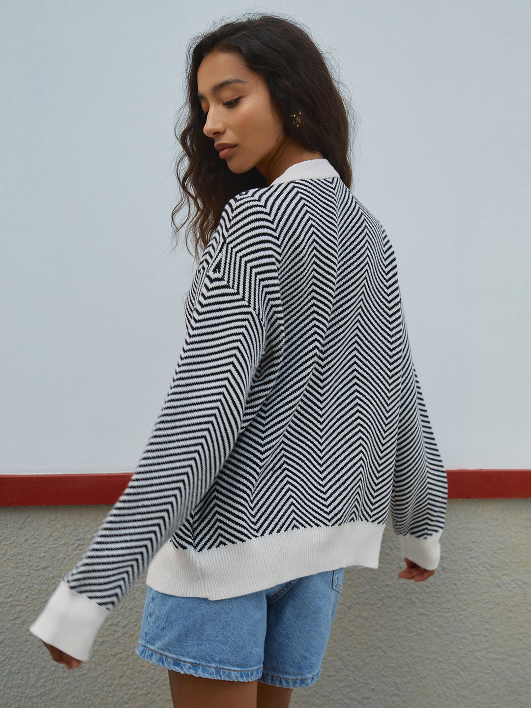 Célestine | Cardigan à Motif Chevron avec Boutons Contrastants