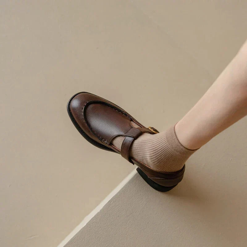 Catherine – Chaussures rétro
