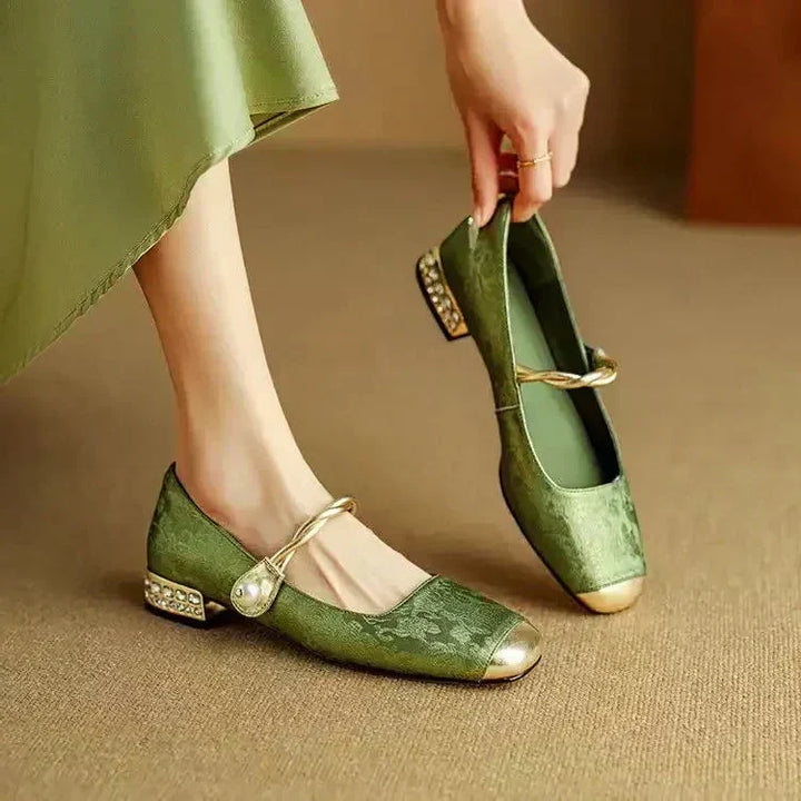 Frédérique – Chaussures à brides classiques au look élégant