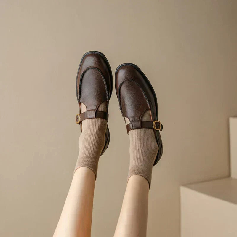 Catherine – Chaussures rétro