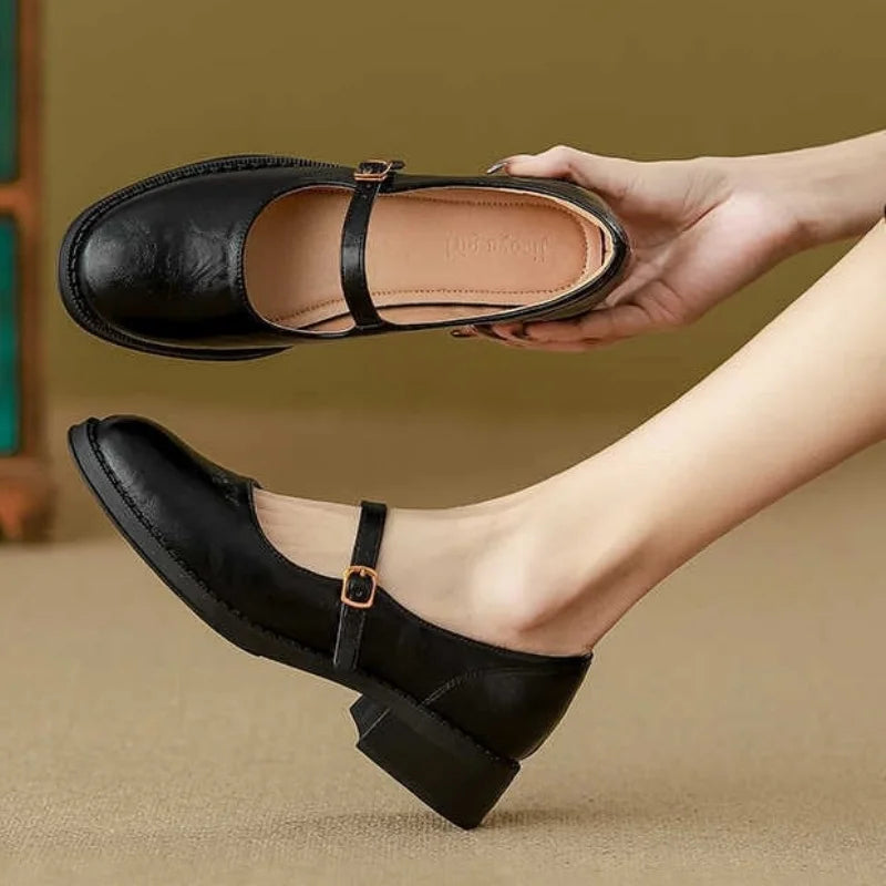Léna – Chaussures à brides intemporelles