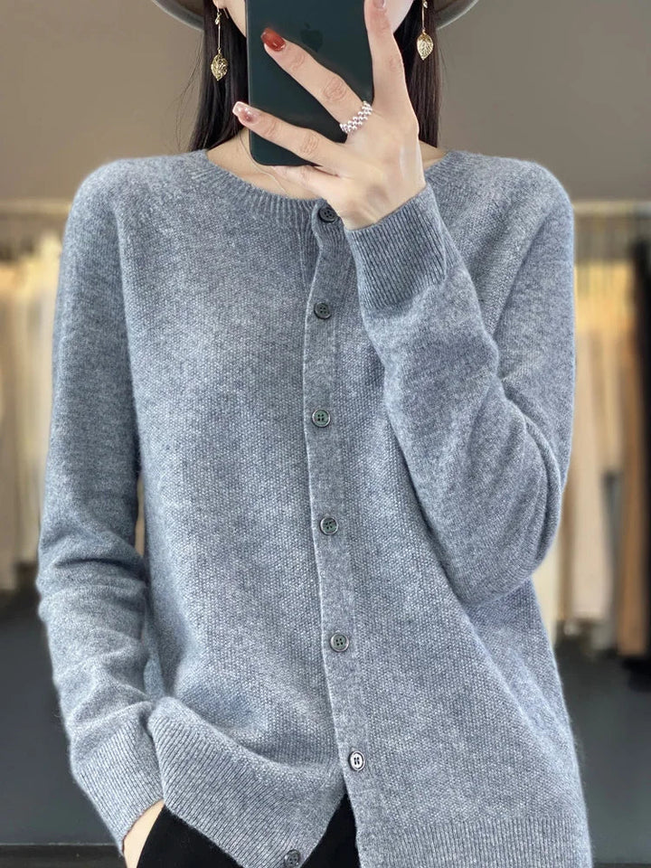 Irène | Cardigan Élégant en Maille Douce
