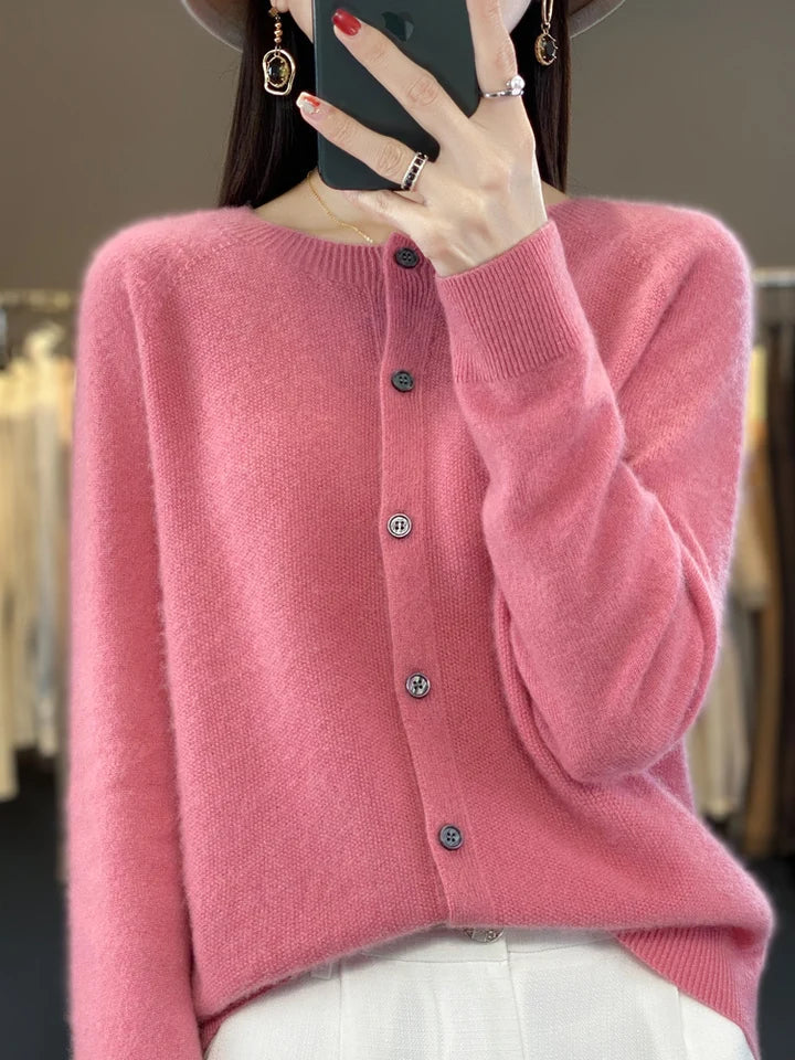 Irène | Cardigan Élégant en Maille Douce