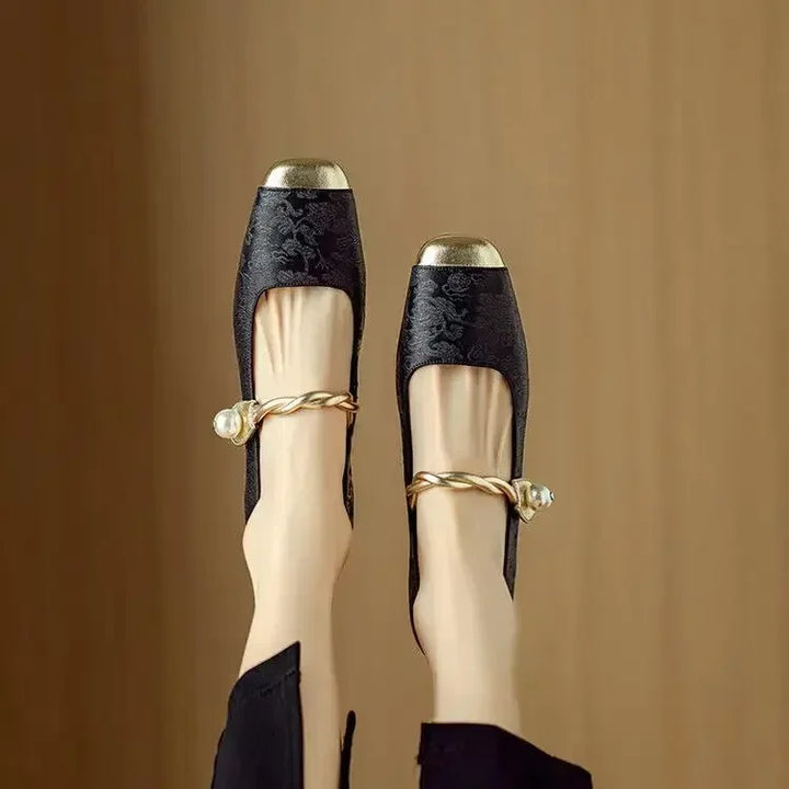 Frédérique – Chaussures à brides classiques au look élégant
