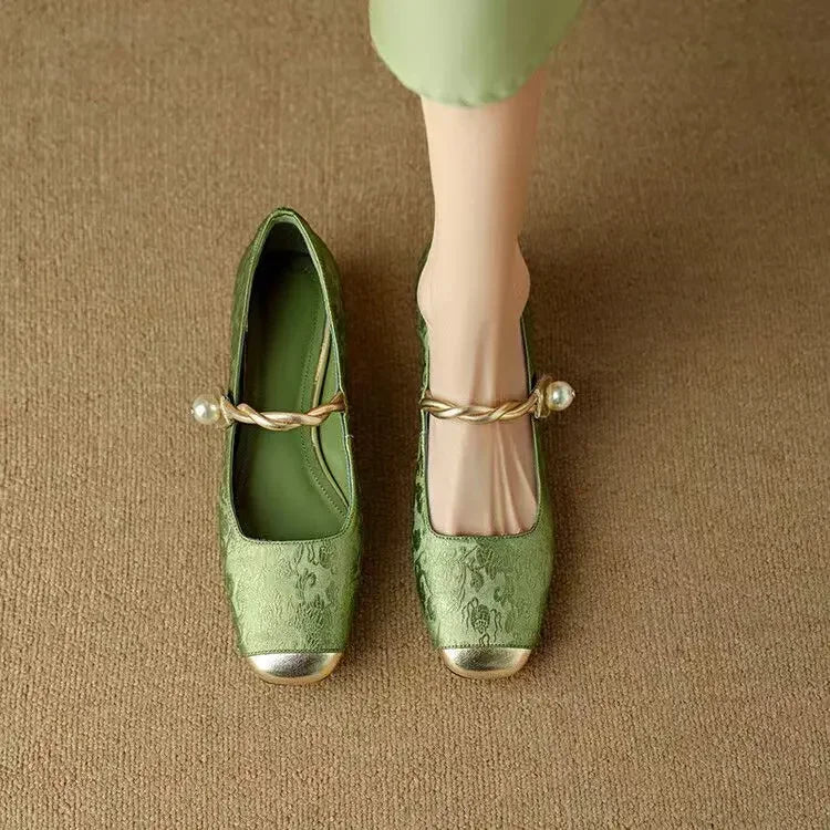 Frédérique – Chaussures à brides classiques au look élégant