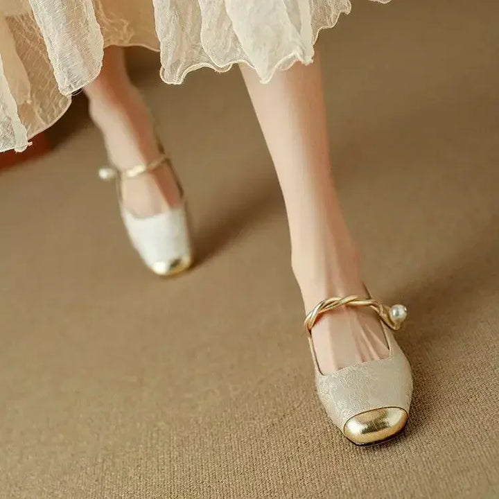 Frédérique – Chaussures à brides classiques au look élégant